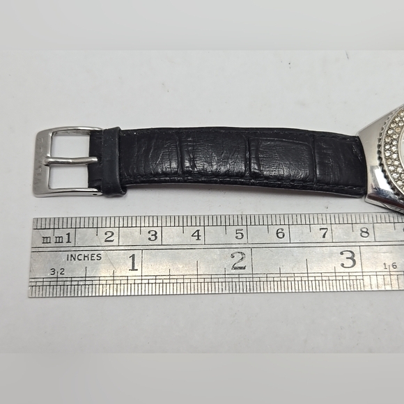 Womens Visage Silver Tone MOP Pave Crystal Quartz Date 30MM Watch New Battery - Picture 8 of 12